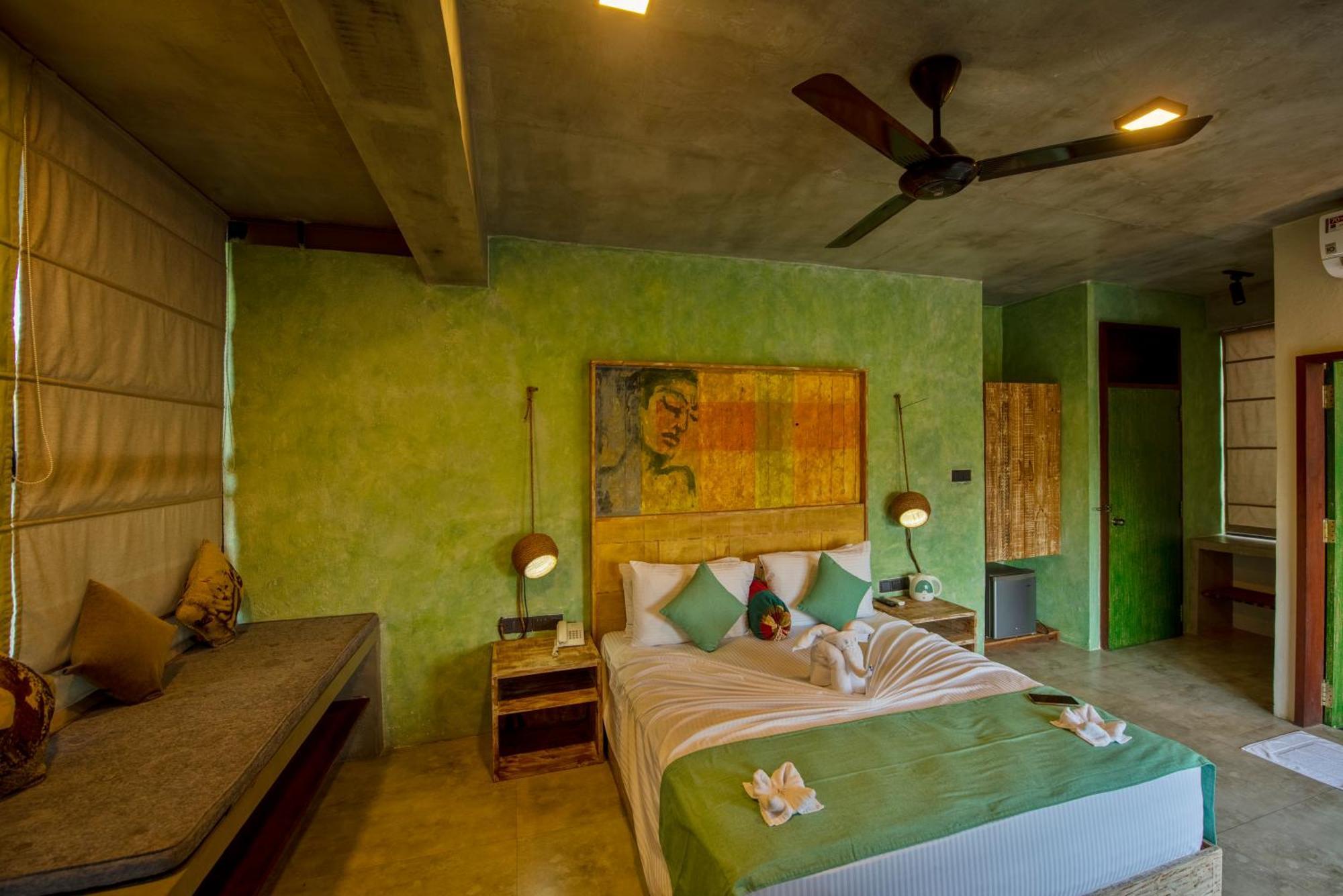 White Moon Resort Gampaha Exterior foto
