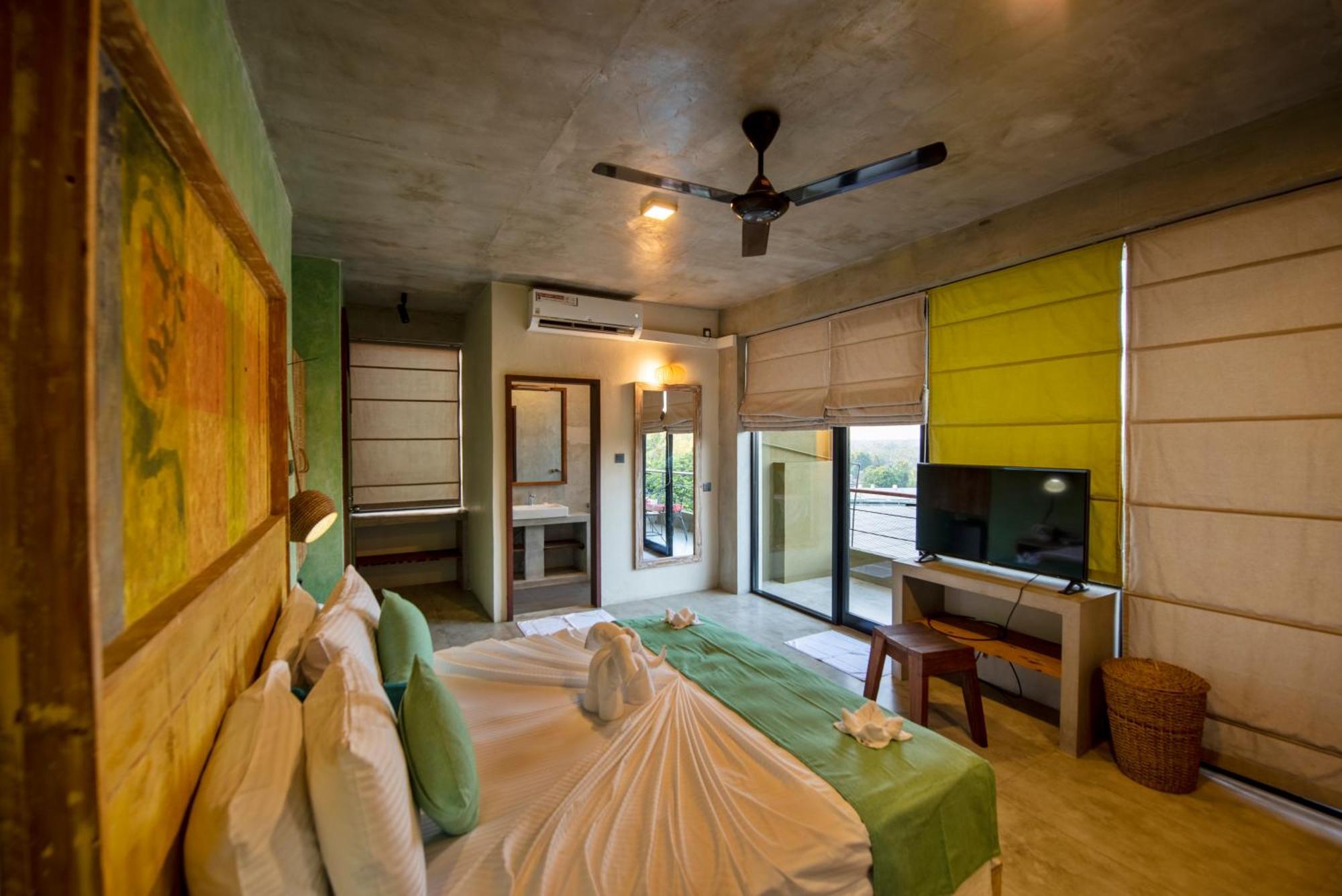 White Moon Resort Gampaha Exterior foto