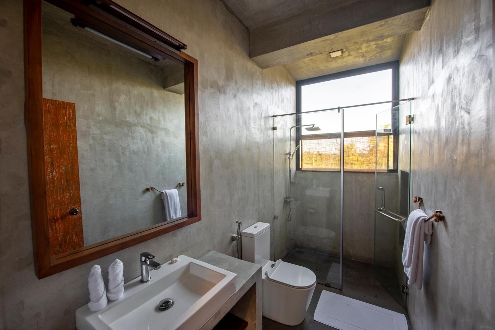 White Moon Resort Gampaha Exterior foto